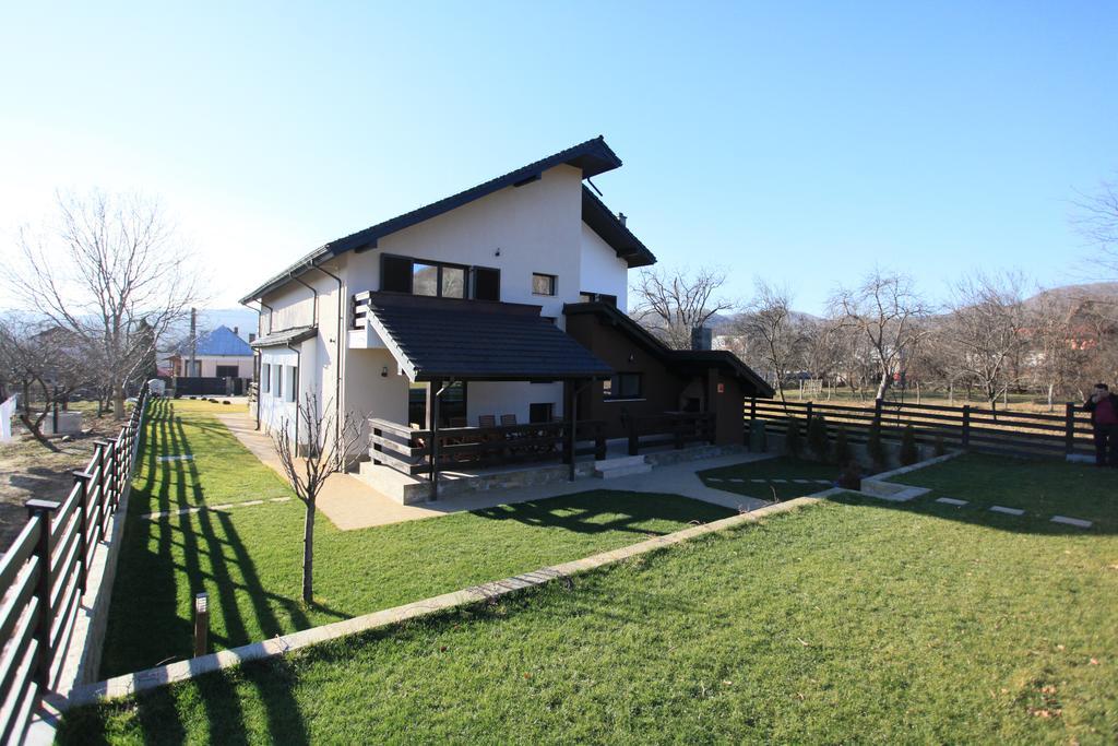 Pensiunea Livada Bunicului Stanesti  Exterior photo